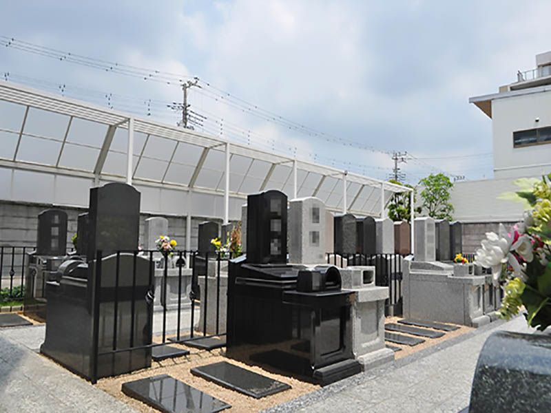 川口元郷聖地　ひだまりを感じられる墓域