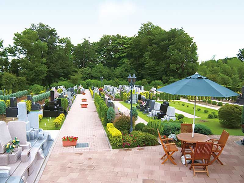 青葉浄苑　園内一角