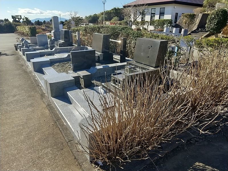 熱海日金山霊園