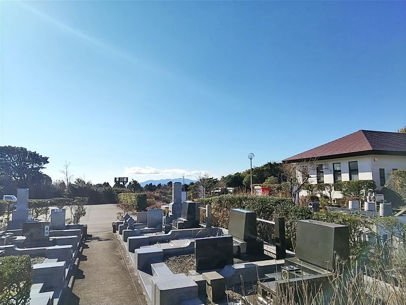 熱海日金山霊園