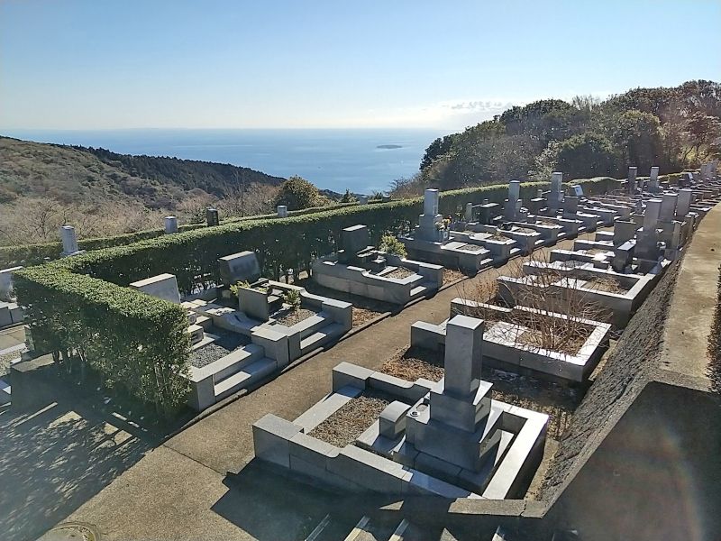 熱海日金山霊園