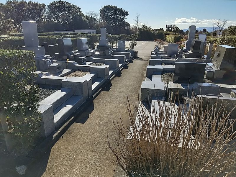 熱海日金山霊園