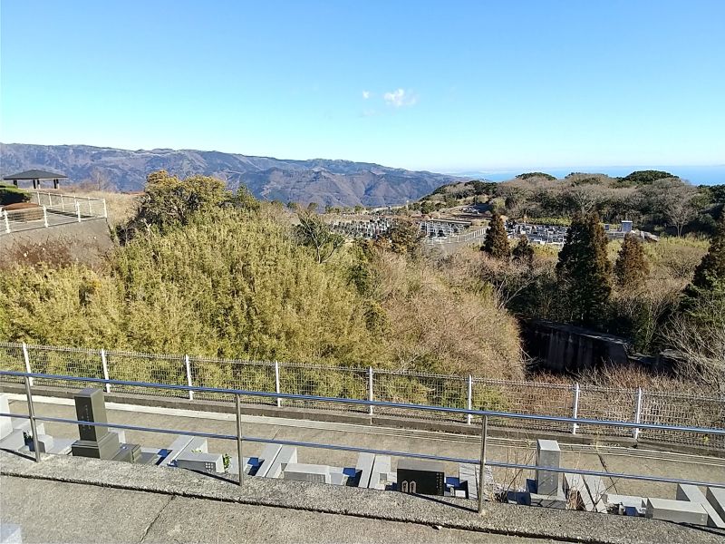 熱海日金山霊園