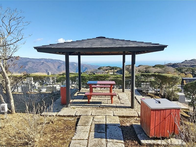 熱海日金山霊園