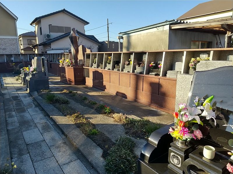 やすらぎ霊園おかのみや