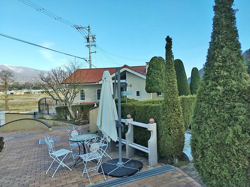 園内に配された休憩エリアでは、ゆっくり寛げることができます