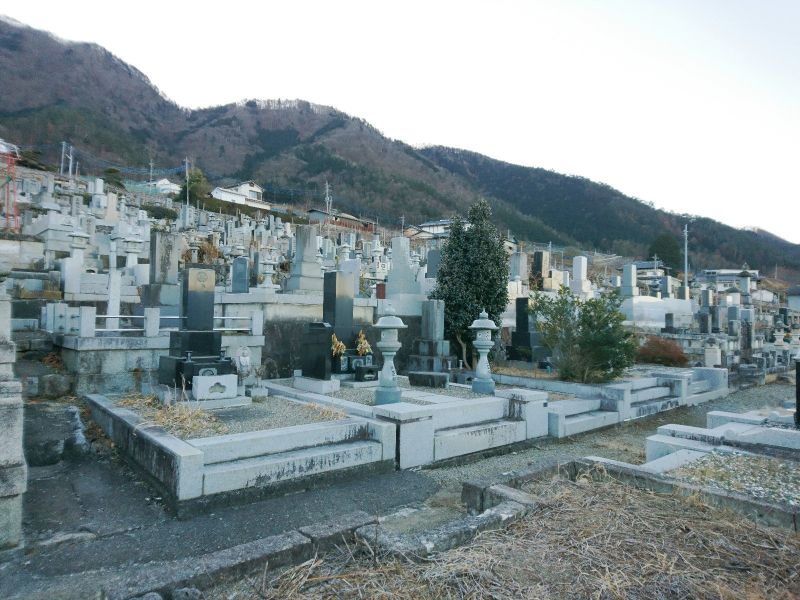 福泉寺永代供養塔「合掌廟」