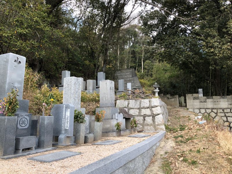 玉野市営 田井野々浜奥墓地