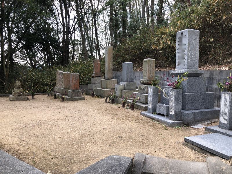 玉野市営 田井野々浜奥墓地