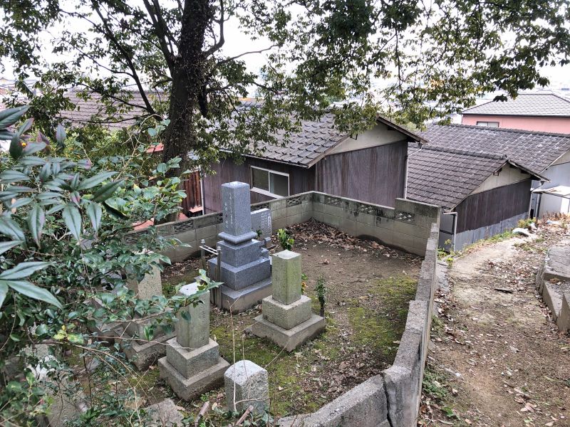 玉野市営 田井野々浜奥墓地