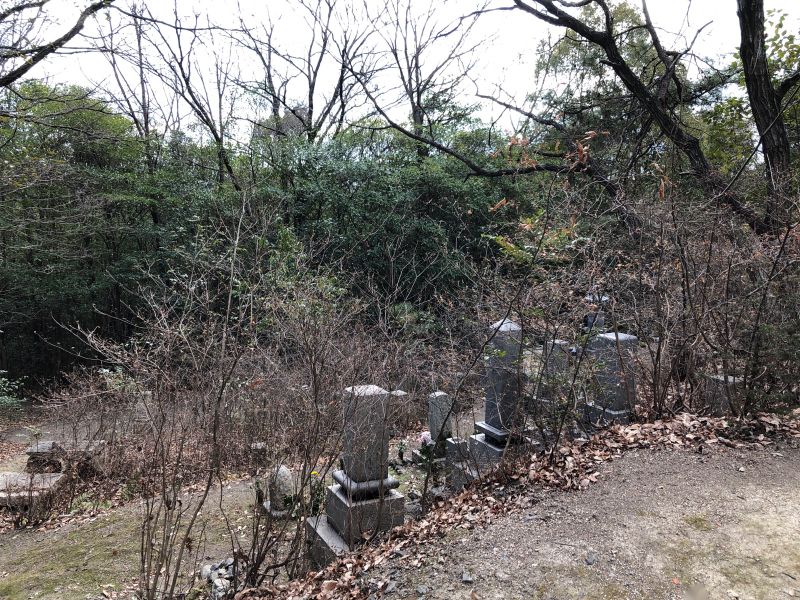 玉野市営 用吉松尾墓地