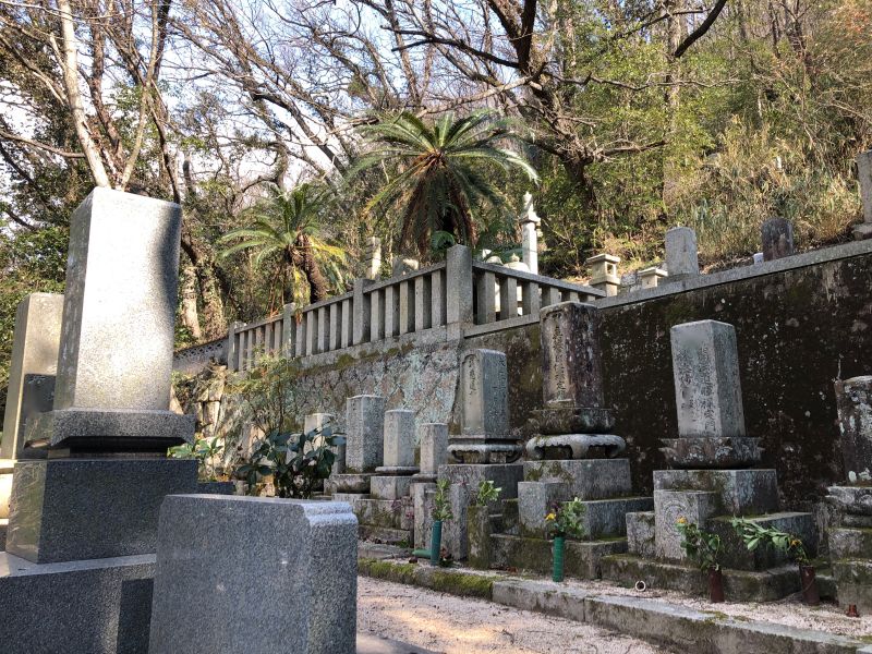 玉野市営 八浜両児山墓地