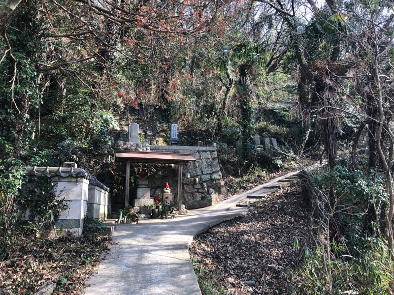 玉野市営 八浜両児山墓地