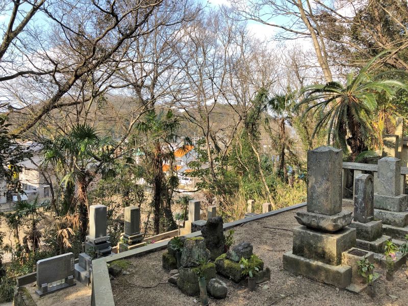 玉野市営 八浜両児山墓地