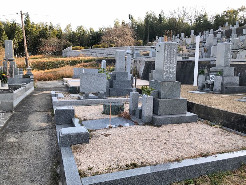 玉野市営 山田中西墓地