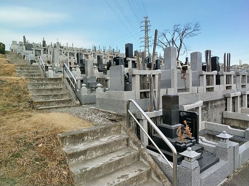 三名湖霊園