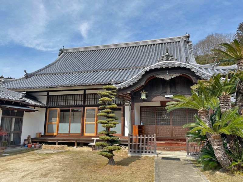 朝日寺霊園　 永代供養塔 瑠璃光廟