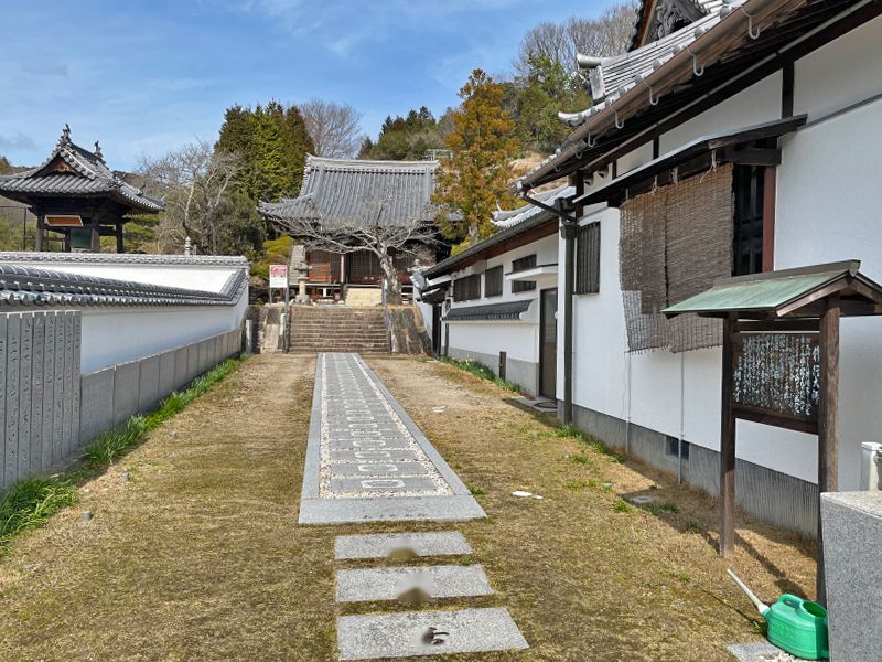 朝日寺霊園　 永代供養塔 瑠璃光廟