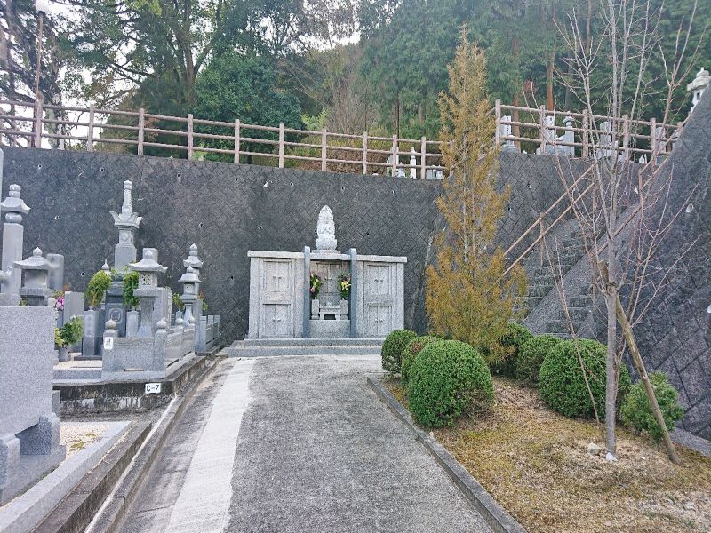 千手山弘法寺遍明院墓地