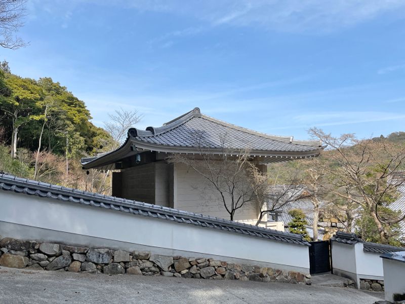 千手山弘法寺遍明院墓地 永代供養塔