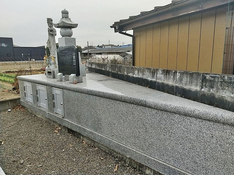 富岡東墓地