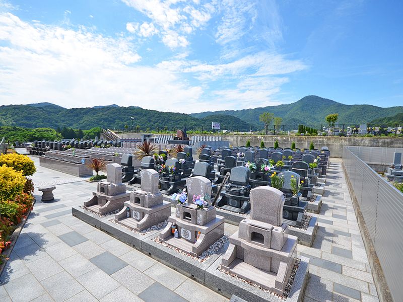 メモリアルパーク板東 花の霊苑