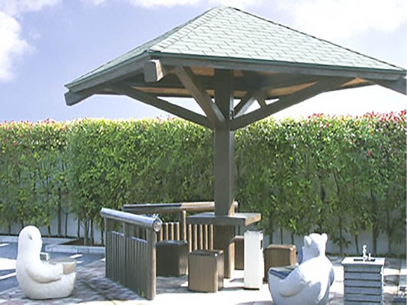 春日部メモリアルヒルズ　休憩できる東屋