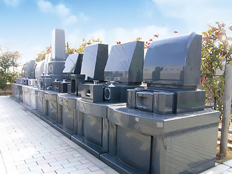 メモリアルステージたかさか　美しい墓石