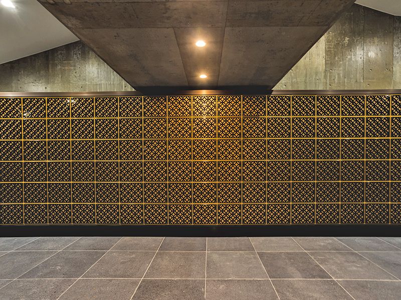 箱型の納骨壇「八千代」