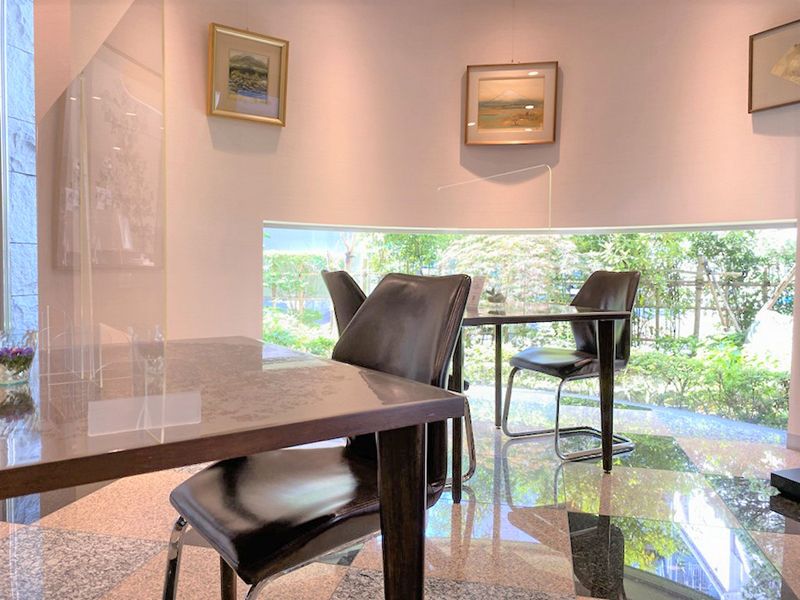 1階 お待ち合わせ用スペースもございます。