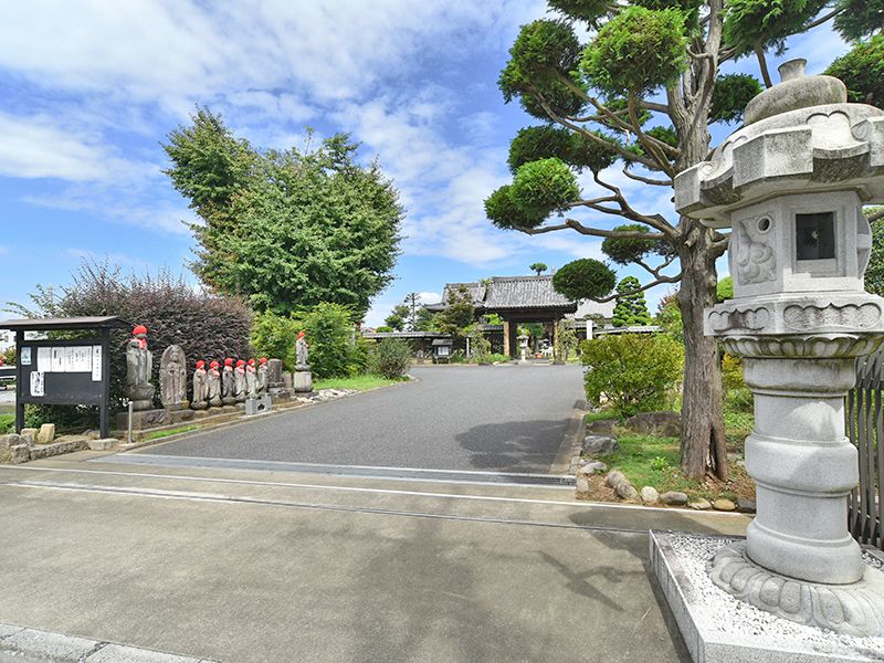 上尾市遍照院 永代供養墓「こころの碑」