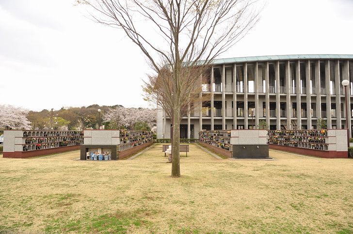 さいたま市営霊園 思い出の里　屋外墓地と屋内墓地