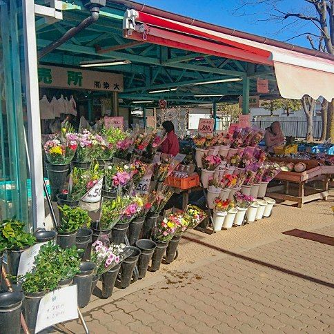 さいたま市営霊園 思い出の里　園内には売店も完備