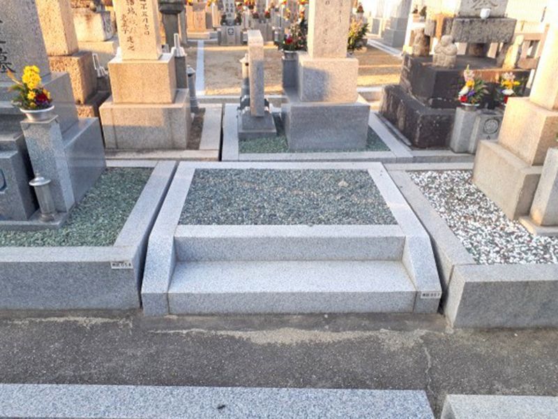上之島墓地
