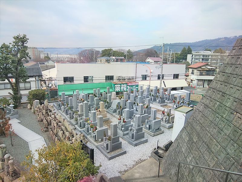 池田市才尊霊園