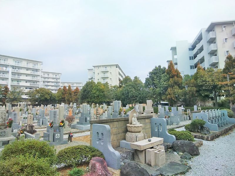 池田市才尊霊園