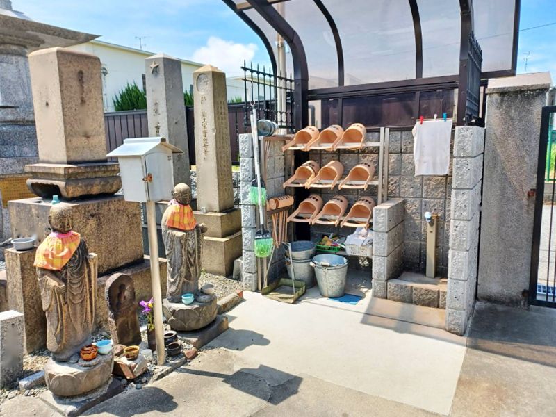 四貫島・春日出・恩貴島・島屋共同墓地