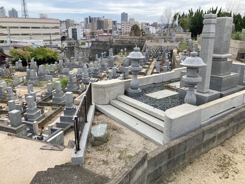 岡山市営 巌井墓地