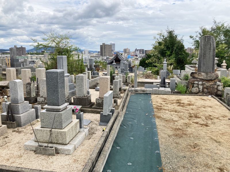 岡山市営 巌井墓地