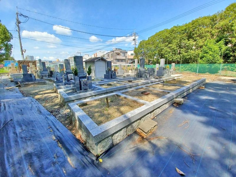 鶴野共同墓地