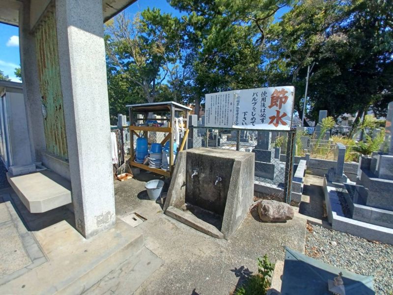 服部北条墓地