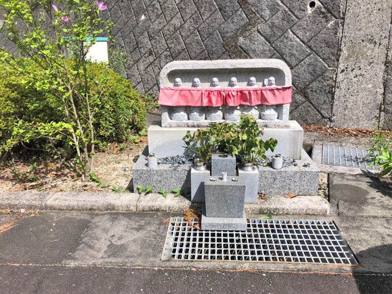 丸子山墓苑