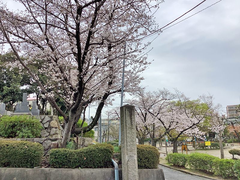 本厳寺霊苑