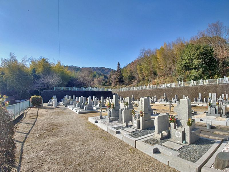 矢田えびす墓苑