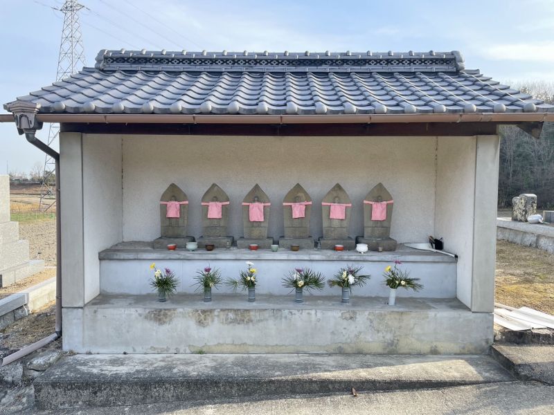 川東墓地