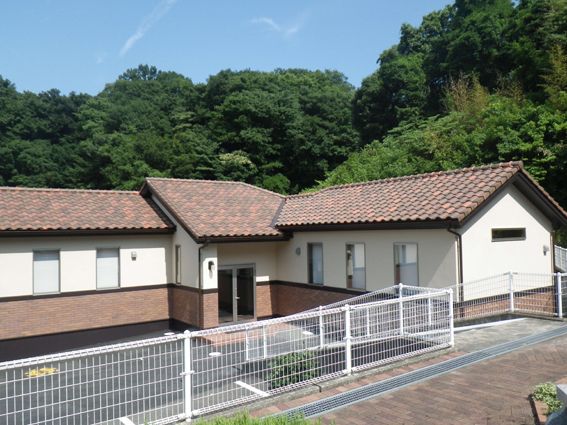 湘南メモリアルガーデン　緑に囲まれた法洋室