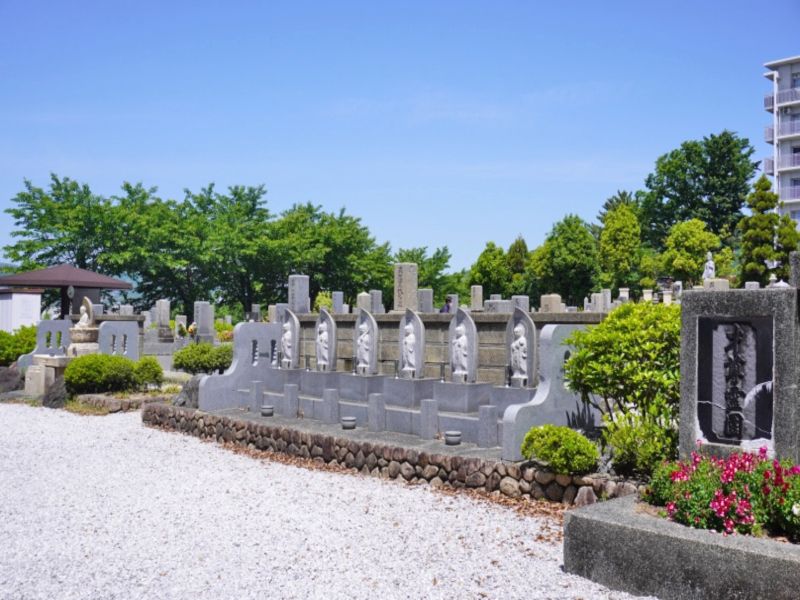 池田市才尊霊園