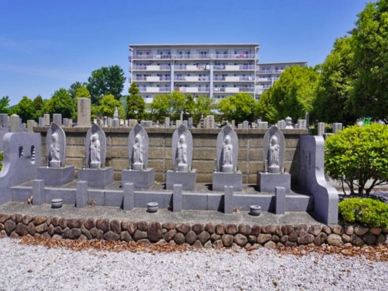 池田市才尊霊園