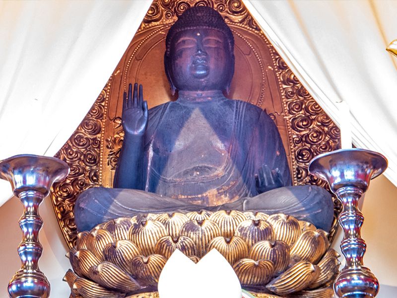 厨子内の仏像