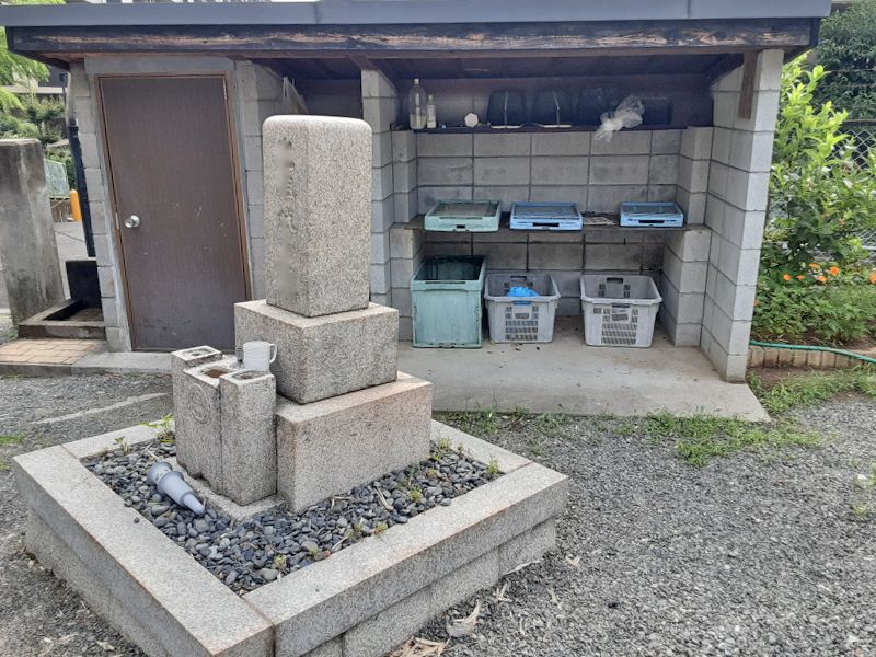市場共同霊園
